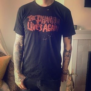 Vintage distressed T-shirt “phantom lives again”